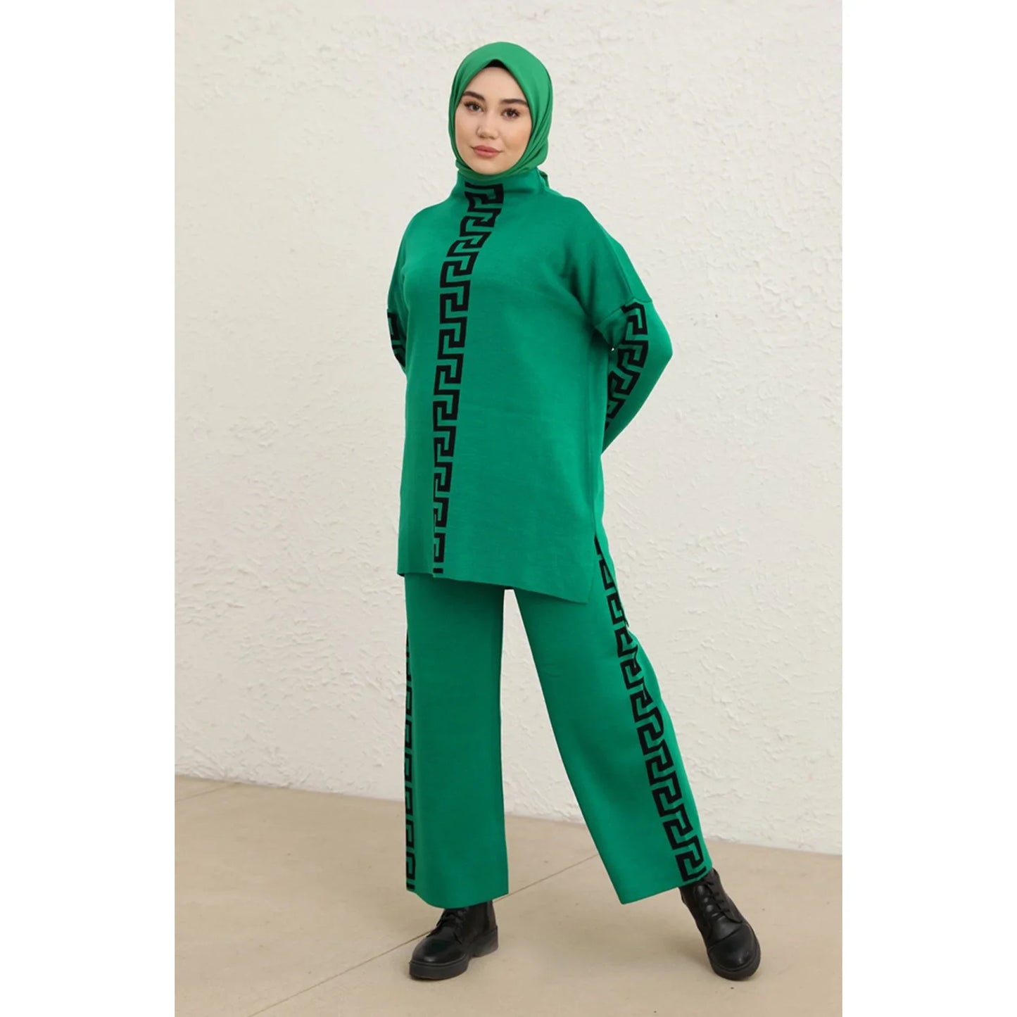 CH-324 Pcs Printed Winter Outfit