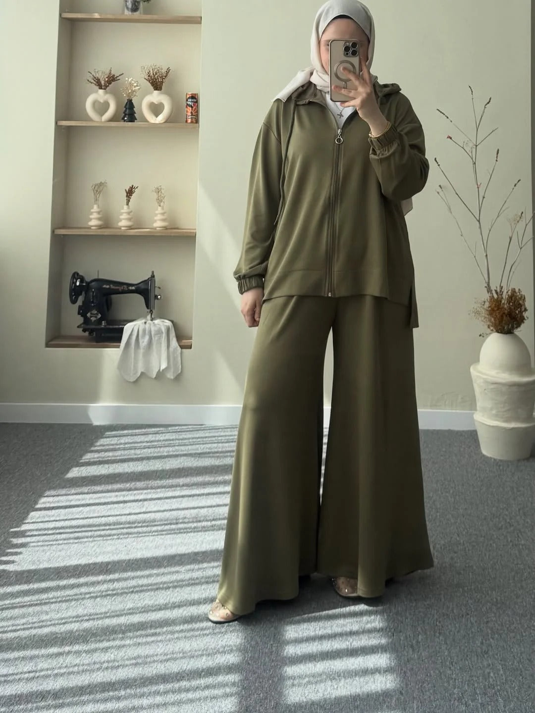 Ch-603 BEAS Full Coverage Relaxed Fit Hoodie and Extra Wide-Leg Bottom Over Size Co ord Set