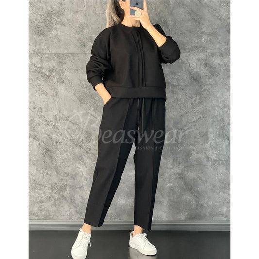 Ch # 381 Bea's Winter Fleece Co-Ords: Stylish Black 2-Piece Set With Cocoon Pants And Sweatshirt