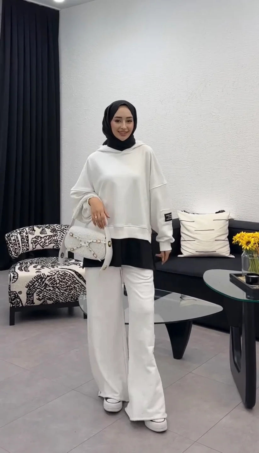 CH 466 BEA'S Shirt Extender Style Hooded Tracksuit For Winters