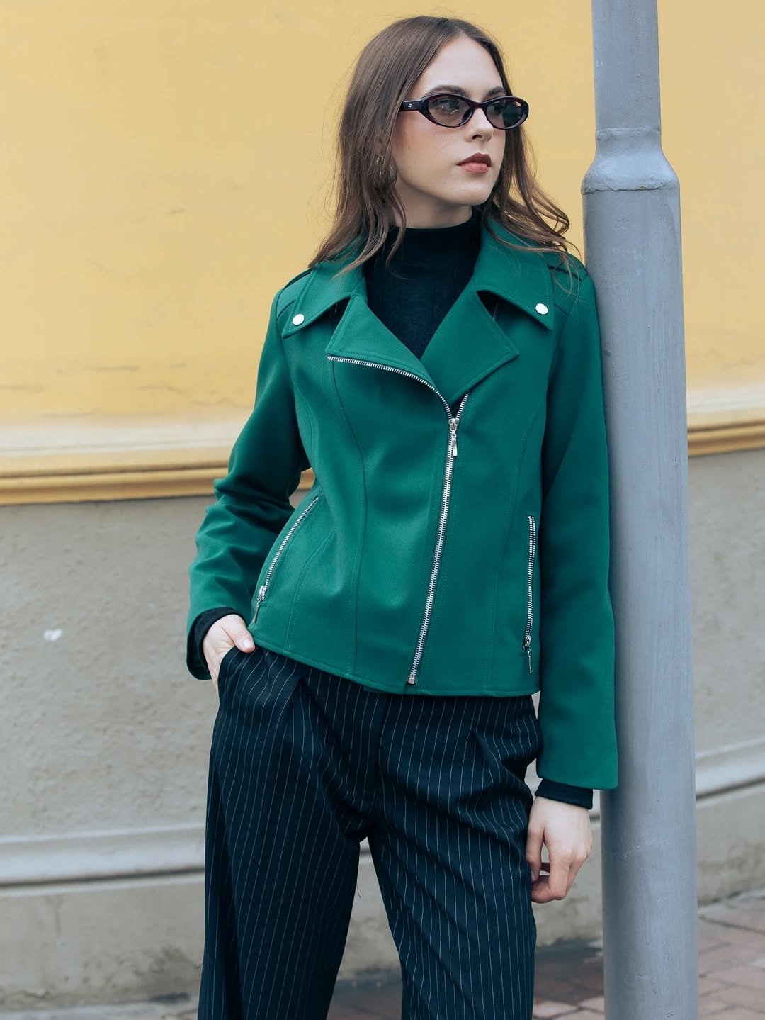 Modern Cross-Zipper Cozy Fleece Jacket