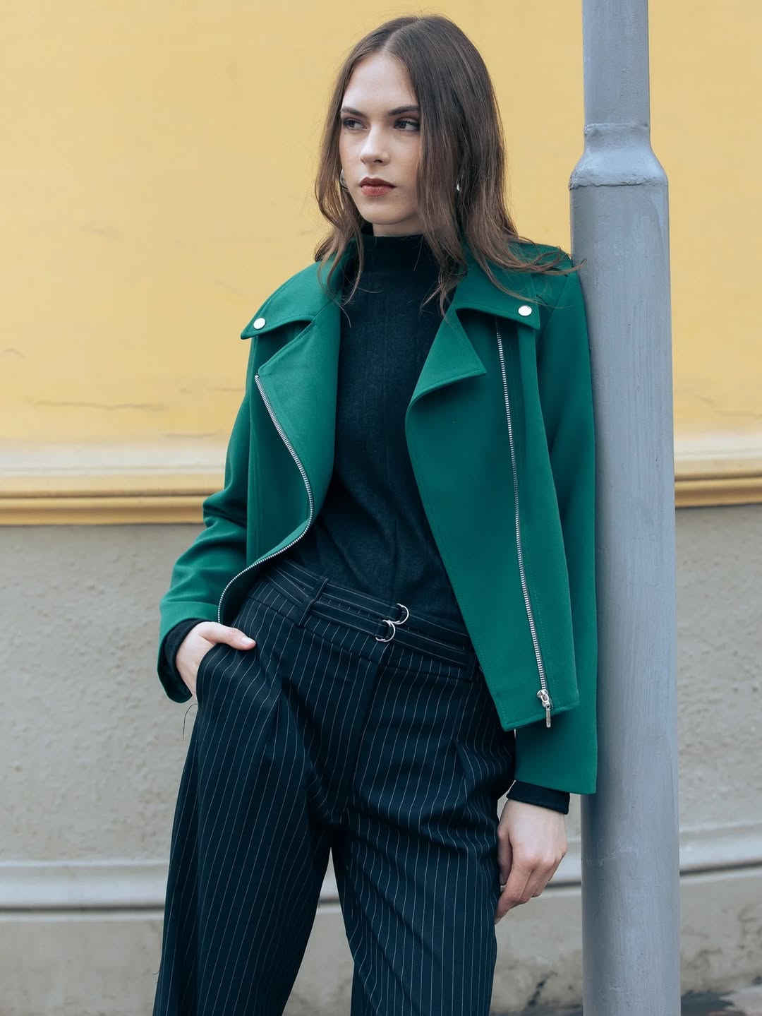 Modern Cross-Zipper Cozy Fleece Jacket