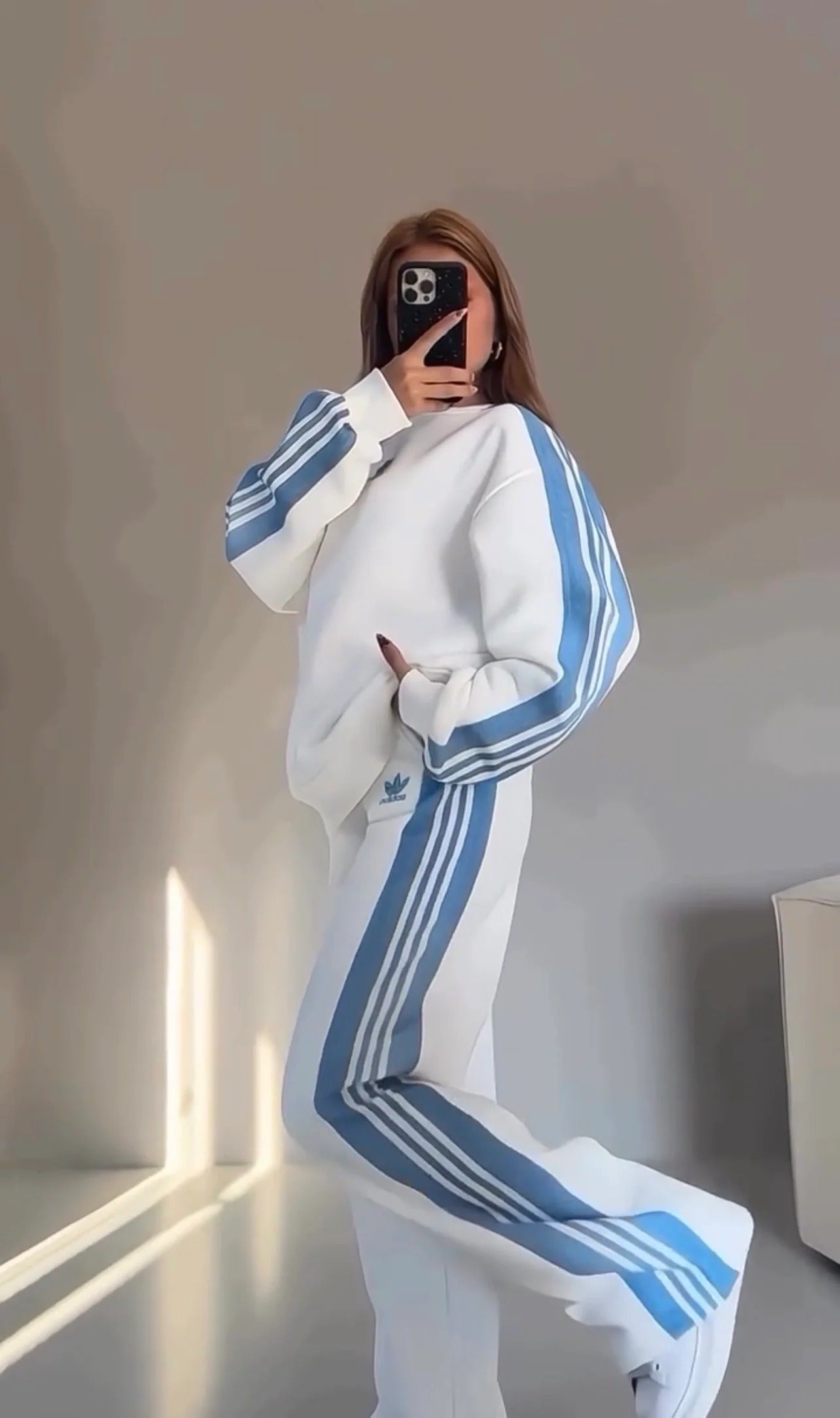CH-615 BEAS Side Stripe Printed Tracksuit