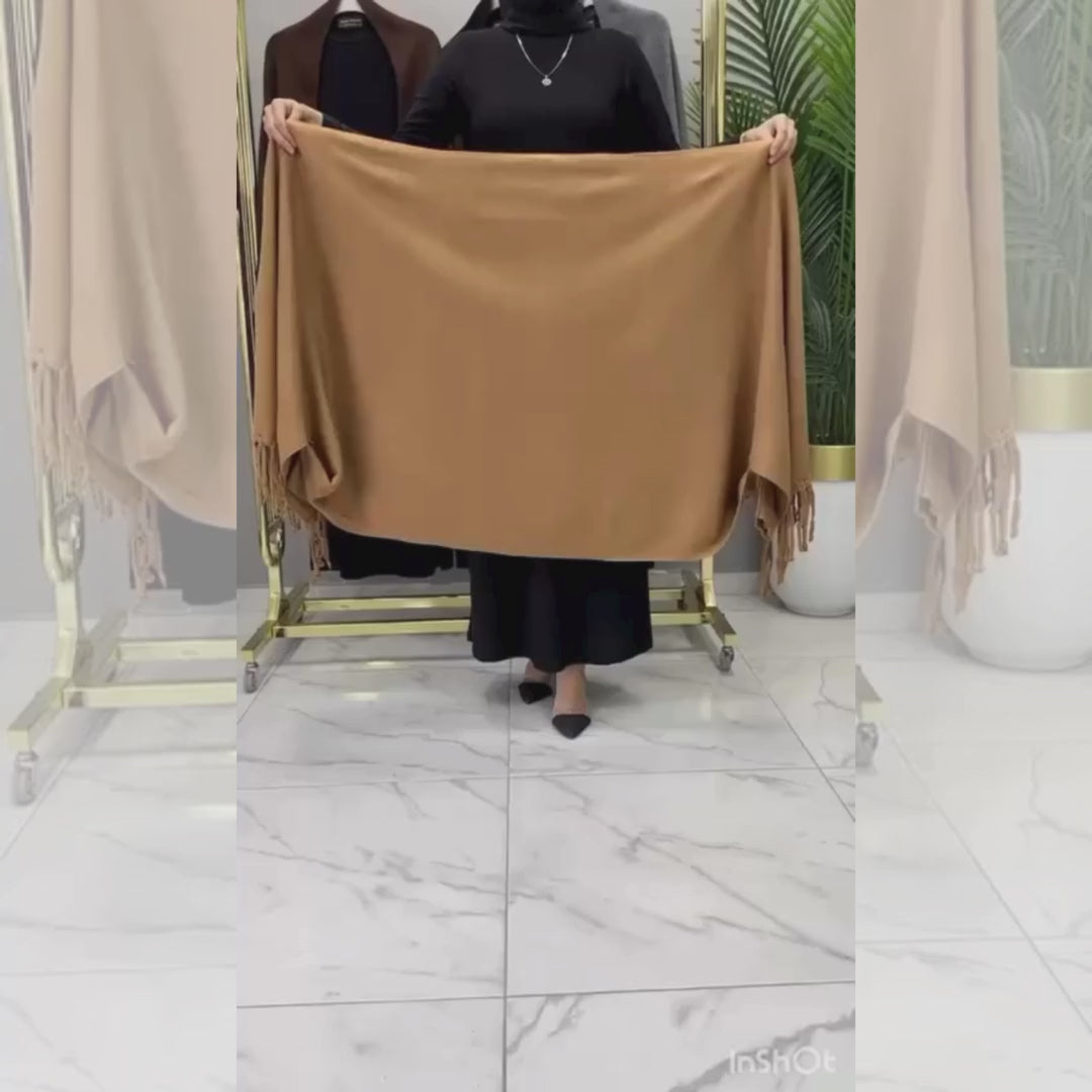 Ch-498 BEA'S Free Flow Fleece Poncho